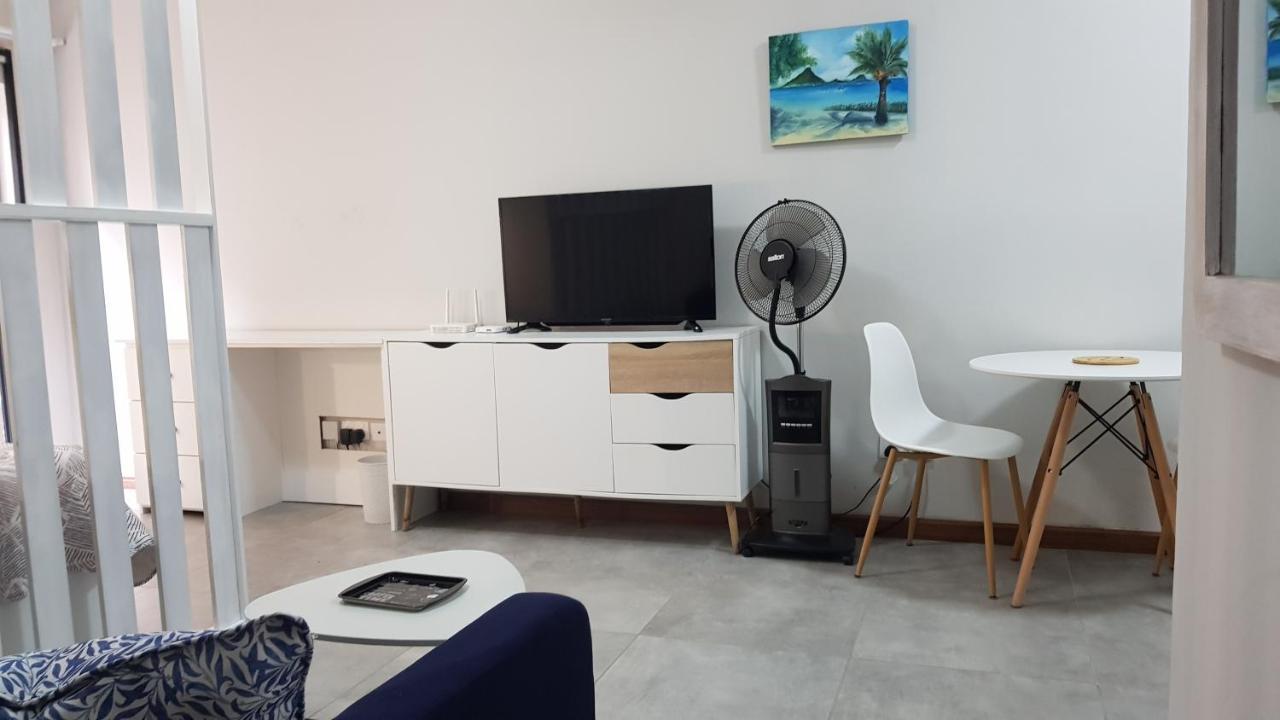 Ferienwohnung Modern Luxury Studio Fully Equipped Flic-en-Flacq Exterior foto